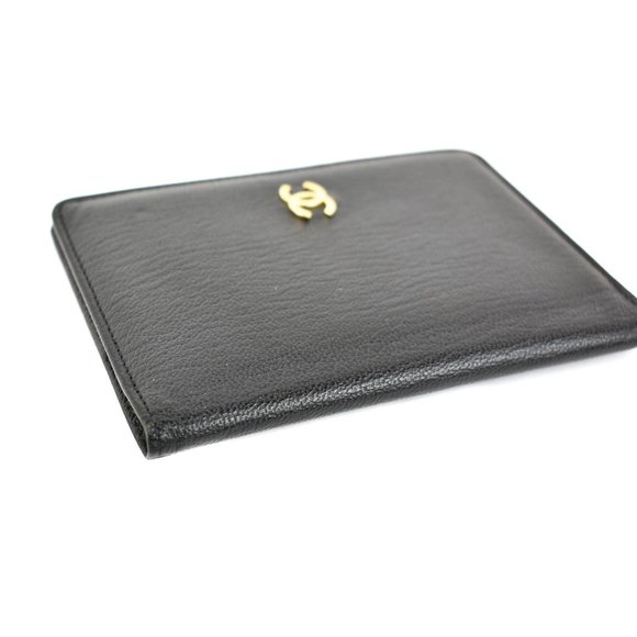 CHANEL: Black, Leather & Gold "CC" Logo Card Wallet (ol) - Picture 4 of 10